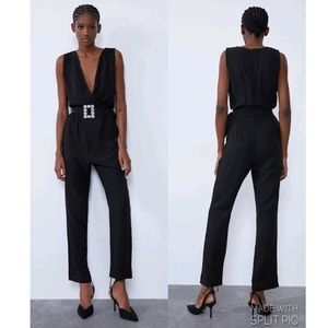 🌞NWT Zara Black V-neck Jumpsuit Jeweled Belt S